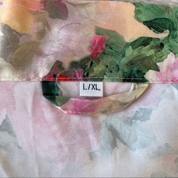 David’s Bridal WATERCOLOR FLORAL Print Silky ROBE size L/XL - Picture 7 of 12